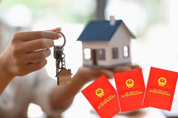 Từ bây giờ, những thủ tục về sổ đỏ này sẽ do cấp tỉnh giải quyết- Ảnh 1. Từ bây giờ, những thủ tục về sổ đỏ này sẽ do cấp tỉnh giải quyết- Ảnh 1.