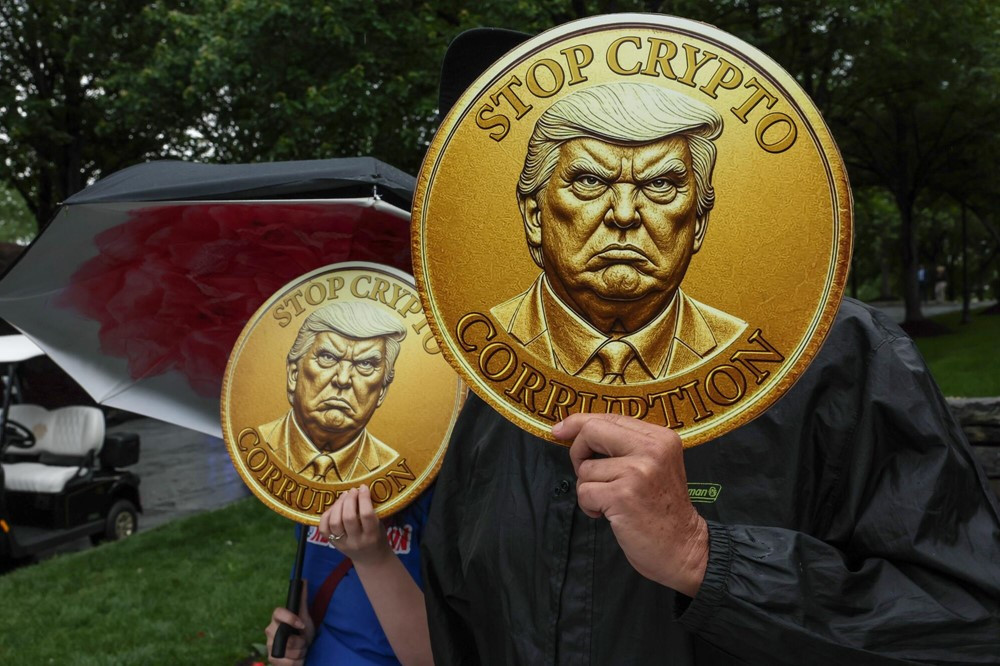 Bỏ địa ốc, ôm tiền số, ông Trump kiếm 620 triệu USD chỉ trong vài tháng - ảnh 4