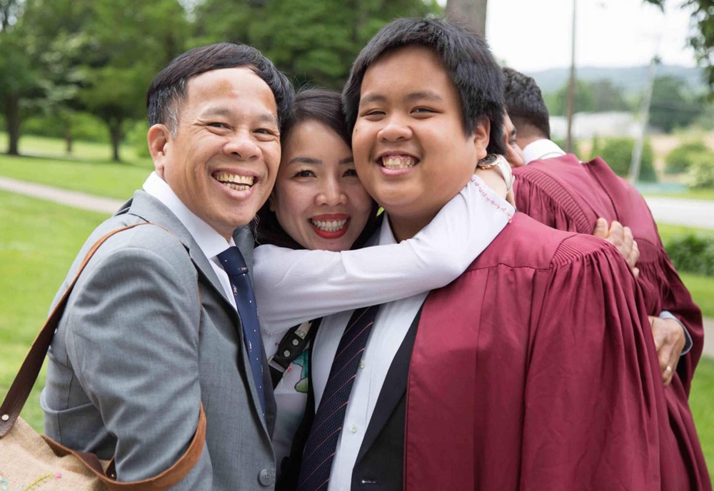 Diện mạo 'khác lạ' sau hơn 10 năm du học Mỹ của ‘thần đồng’ duy nhất Việt Nam được trao 6 học bổng Tiến sĩ, nhận thư chúc mừng từ cựu Tổng thống Barack Obama - ảnh 3