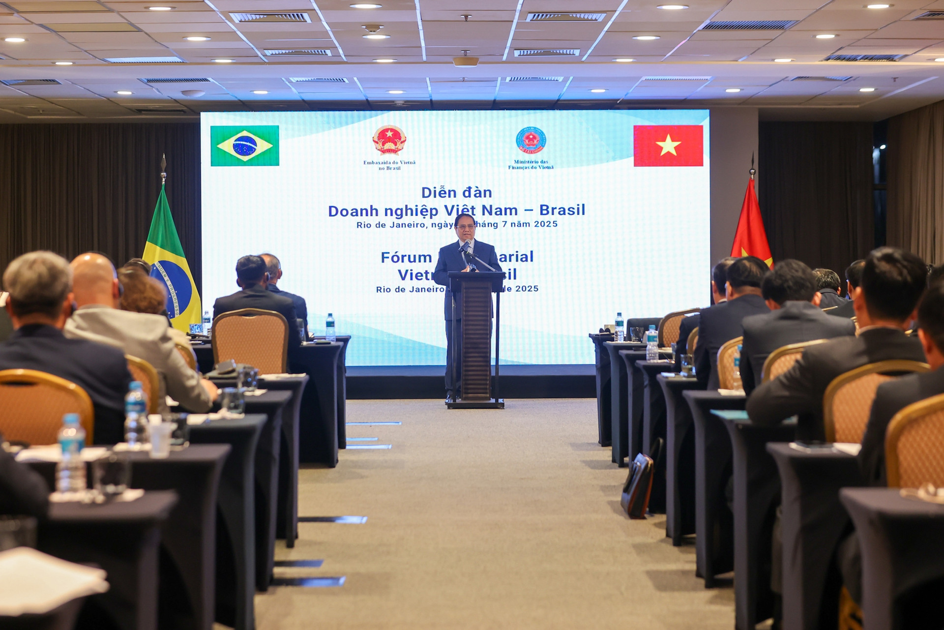 Thủ tướng kêu gọi doanh nghiệp Việt Nam – Brazil hiện thực hóa hàng loạt định hướng mới trong hợp tác kinh tế- Ảnh 5. Thủ tướng kêu gọi doanh nghiệp Việt Nam – Brazil hiện thực hóa hàng loạt định hướng mới trong hợp tác kinh tế- Ảnh 5.
