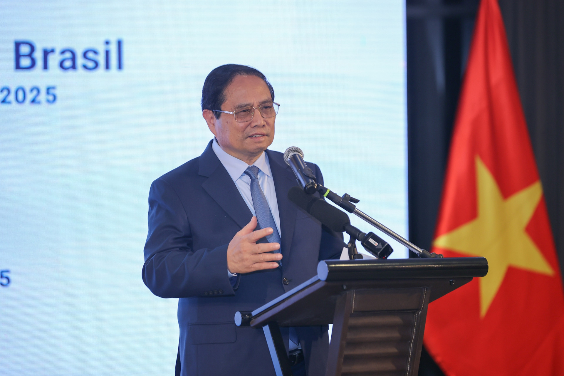 Thủ tướng kêu gọi doanh nghiệp Việt Nam – Brazil hiện thực hóa hàng loạt định hướng mới trong hợp tác kinh tế- Ảnh 6. Thủ tướng kêu gọi doanh nghiệp Việt Nam – Brazil hiện thực hóa hàng loạt định hướng mới trong hợp tác kinh tế- Ảnh 6.