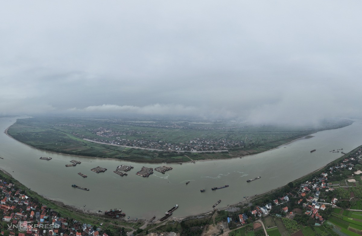 Xã đảo duy nhất giữa lòng Thủ đô: Sở hữu địa hình biệt lập độc đáo, năm 2024 mới có nước sạch- Ảnh 1. Xã đảo duy nhất giữa lòng Thủ đô: Sở hữu địa hình biệt lập độc đáo, năm 2024 mới có nước sạch- Ảnh 1.