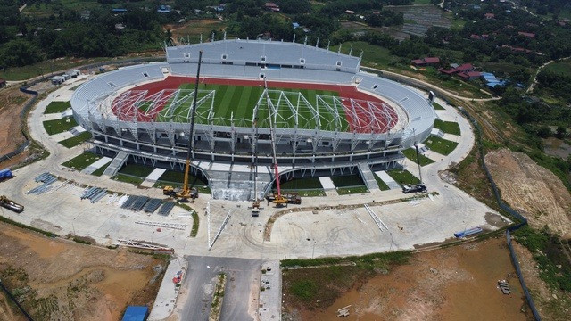 Sân vận động 22.000 chỗ lớn nhất miền núi phía Bắc: Mặt sân xanh mướt chuẩn FIFA, ngày vận hành sắp cận kề- Ảnh 1. Sân vận động 22.000 chỗ lớn nhất miền núi phía Bắc: Mặt sân xanh mướt chuẩn FIFA, ngày vận hành sắp cận kề- Ảnh 1.