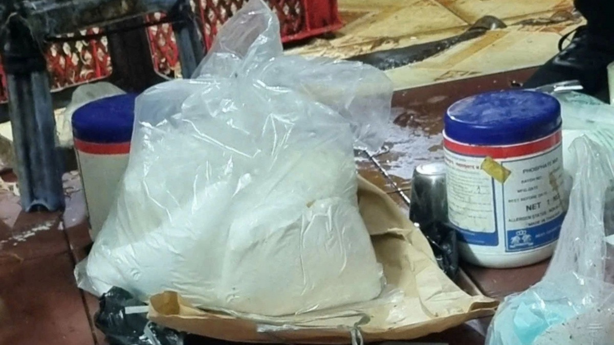 Phanh phui 3 cơ sở ngâm hoa chuối bằng hàn the, chất tẩy trắng: Mỗi ngày tuồn ra thị trường hàng trăm kg