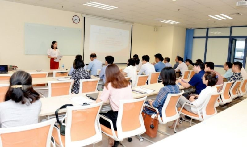 Chính thức có quy định cho công chức được cử đi học - ảnh 1