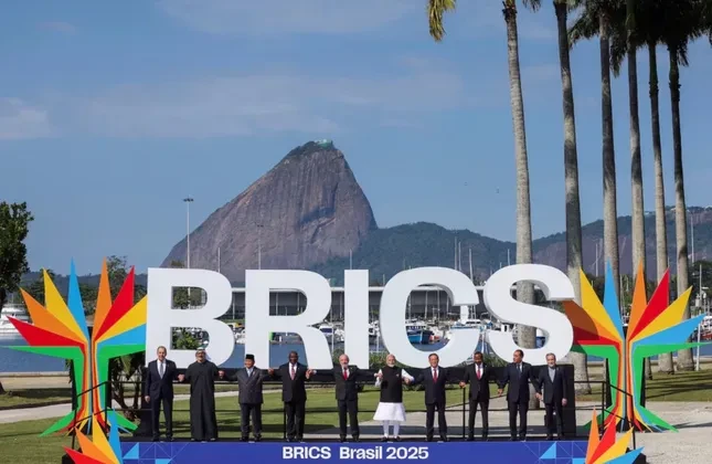BRICS lên tiếng về thuế, kêu gọi cải cách toàn cầu ảnh 1