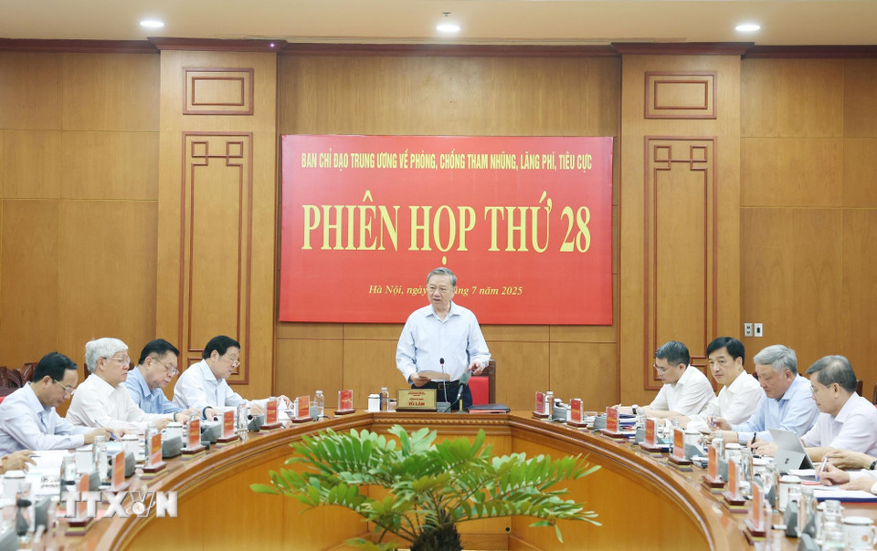 tong bi thu chu tri phien hop thu 28 ban chi dao trung uong ve phong chong tham nhung lang phi tieu cuc 0707 2.jpg