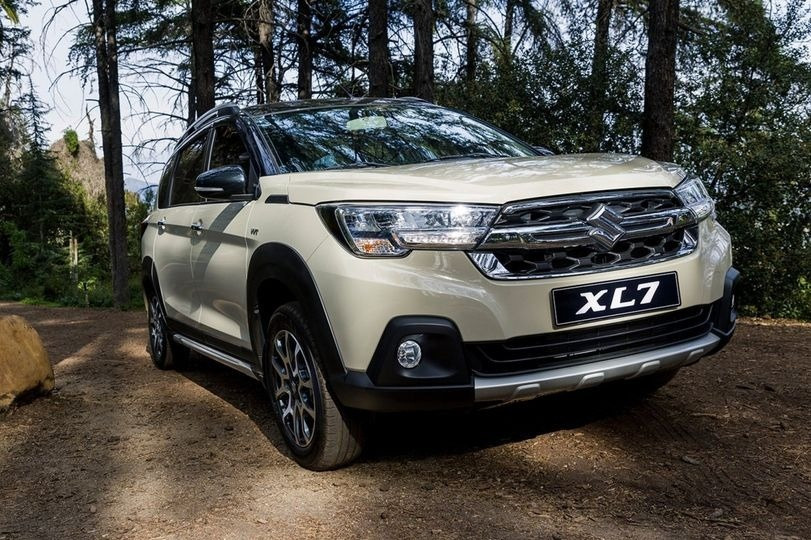 Hàng loạt MPV 7 chỗ đua nhau giảm giá, khách hàng lời vài chục triệu đồng khi chốt đơn