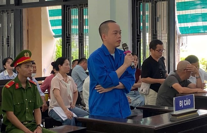 Tuyên phạt 15 năm tù nhân viên ngân hàng 'vỡ nợ' bất động sản