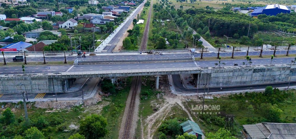 Tuyến đường gần 800 tỷ tại TP. Huế sẽ khánh thành vào dịp đặc biệt của đất nước sau hơn 10 năm chờ đợi- Ảnh 2. Tuyến đường gần 800 tỷ tại TP. Huế sẽ khánh thành vào dịp đặc biệt của đất nước sau hơn 10 năm chờ đợi- Ảnh 2.