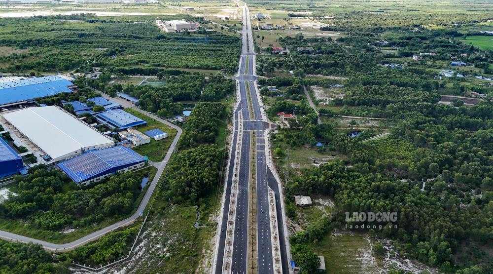 Tuyến đường gần 800 tỷ tại TP. Huế sẽ khánh thành vào dịp đặc biệt của đất nước sau hơn 10 năm chờ đợi- Ảnh 1. Tuyến đường gần 800 tỷ tại TP. Huế sẽ khánh thành vào dịp đặc biệt của đất nước sau hơn 10 năm chờ đợi- Ảnh 1.