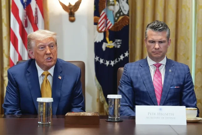 Tổng thống Mỹ Trump bị bất ngờ khi Lầu Năm góc đột ngột dừng giao vũ khí cho Ukraine ảnh 1