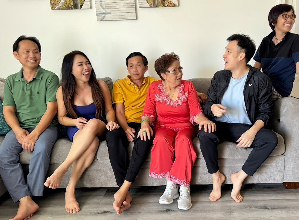 Hình ảnh của NSƯT Hoài Linh tại Mỹ - ảnh 3