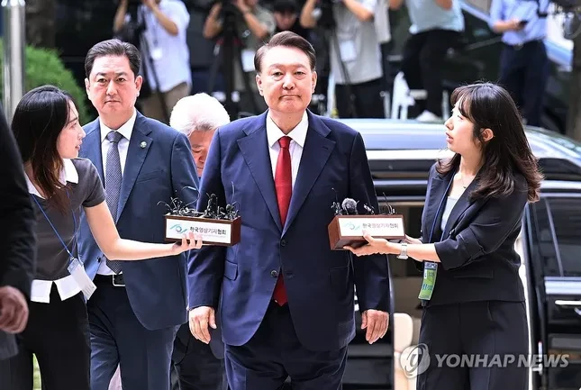 Cựu Tổng thống Hàn Quốc Yoon Suk Yeol bị bắt giữ lần thứ hai ảnh 1