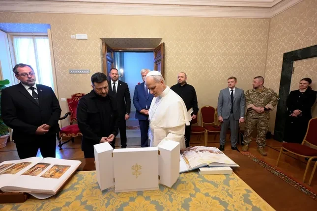 Giáo hoàng Leo: Vatican sẵn sàng tổ chức đàm phán hòa bình Nga - Ukraine ảnh 4