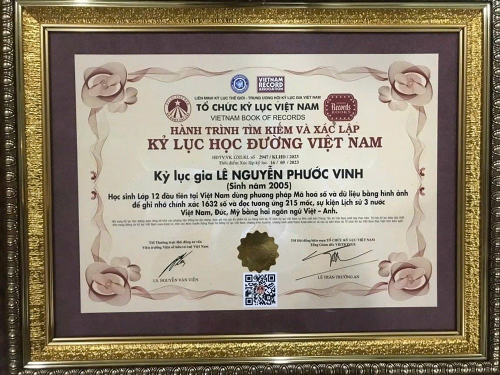 'Thần đồng' ghi nhớ 1.000 mốc lịch sử trong 20 phút, khiến MC Lại Văn Sâm thán phục, lập kỷ lục hiếm có - ảnh 3