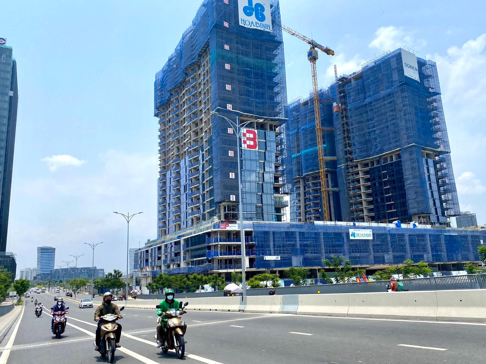 Giá nhà TP. HCM neo cao: Thành phố dốc sức gỡ ‘nút thắt’ thị trường- Ảnh 2.