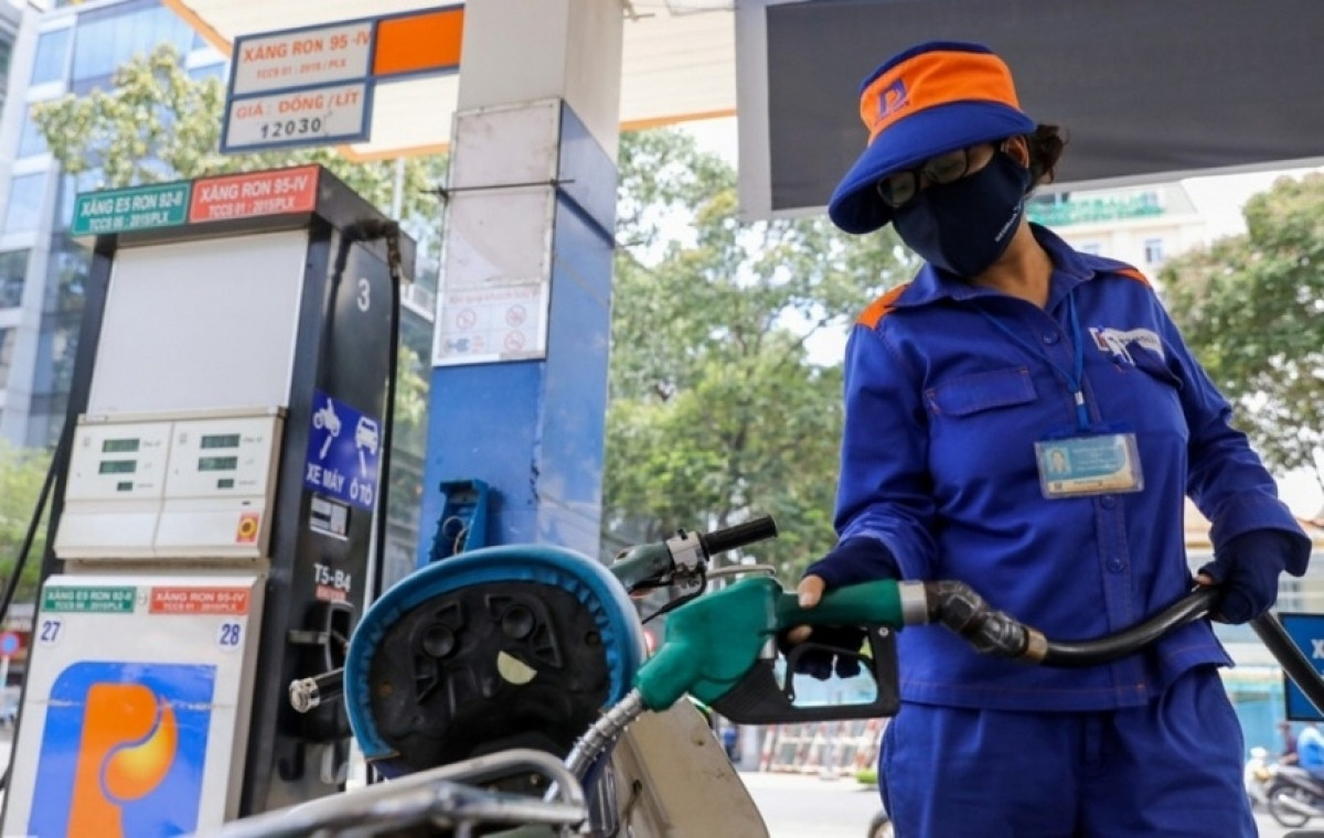Đề xuất giữ nguyên mức giảm thuế bảo vệ môi trường với xăng dầu đến hết năm 2026