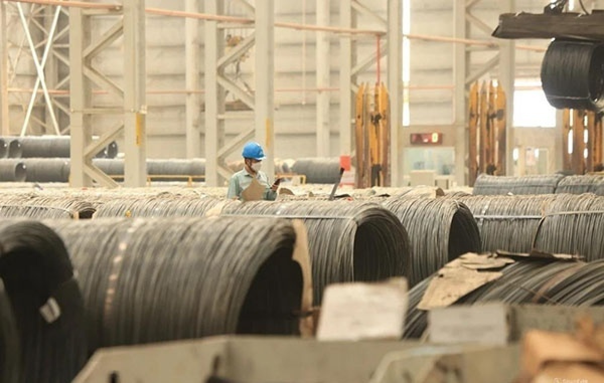 Bức tranh sáng - tối ngành thép quý II/2025: Áp lực thuế quan và 'cuộc hồi hương' của nhóm tôn mạ