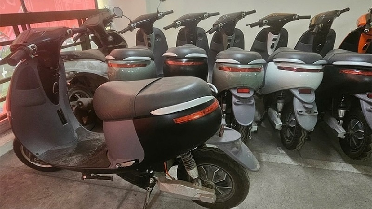 Vạch trần đường dây 'phù phép' hơn 100 xe máy điện giả thành thật tại Bắc Ninh và Hà Nội
