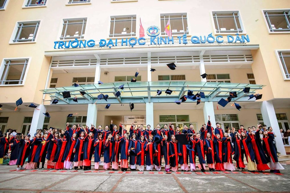 Đại học khối Kinh tế hàng đầu Việt Nam: Vừa tuyển thẳng hơn 300 'siêu cao thủ', nơi đào tạo 10 CEO ngân hàng lớn nhất nước - ảnh 3