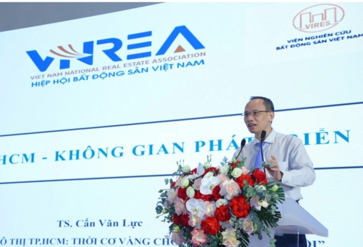 TS. Cấn Văn Lực: TP.HCM cần phát triển thành 'Siêu đô thị đa trung tâm' kết nối vùng như Seoul, Thượng Hải