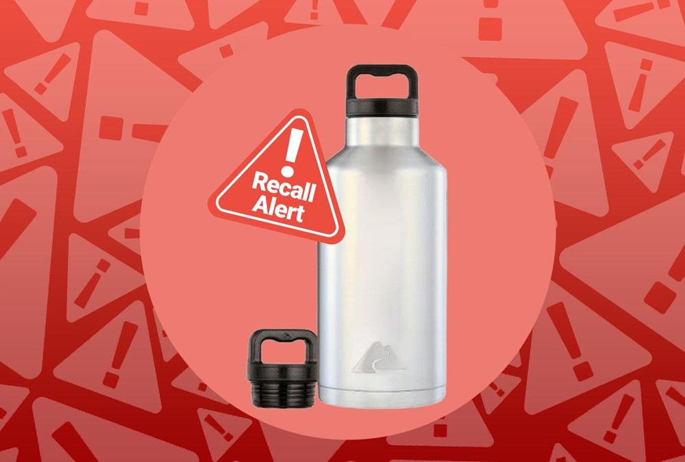 Chuỗi siêu thị lớn nhất Mỹ thu hồi khẩn cấp 850.000 bình nước, chuyện gì xảy ra? - ảnh 1
