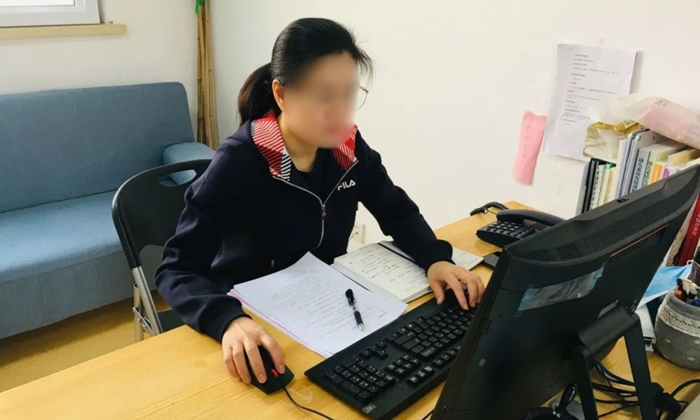 Khởi tố nữ kế toán biển thủ 61 tỷ của công ty mua kim cương, đánh bạc - ảnh 1