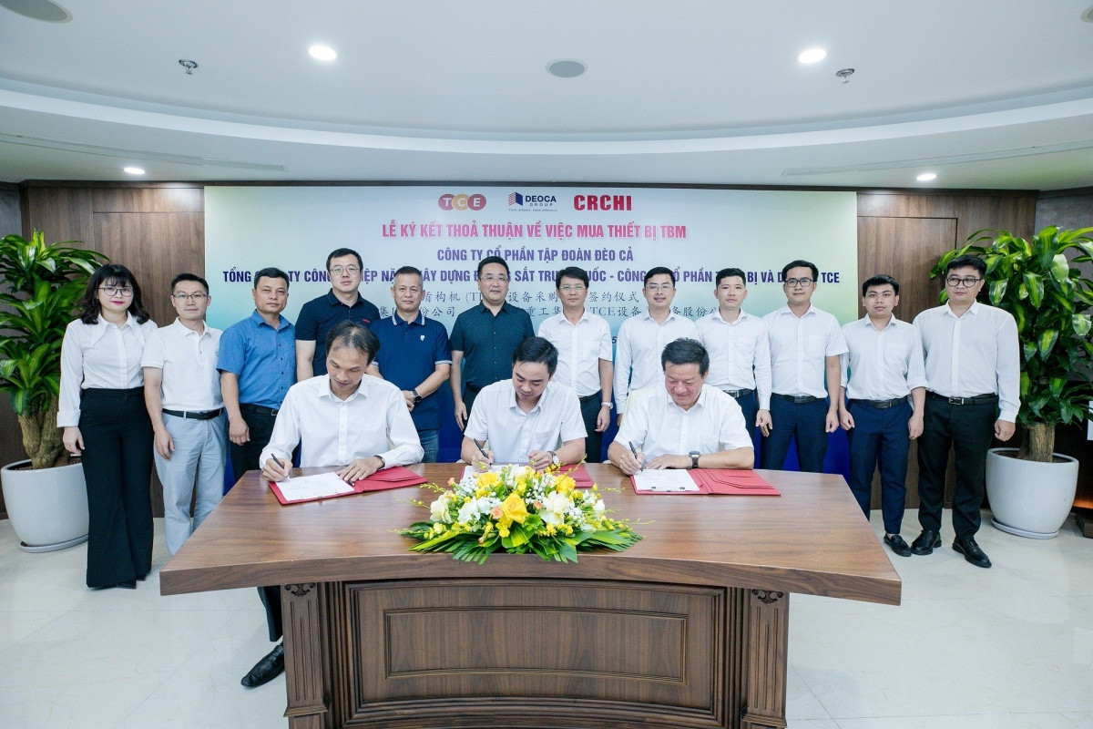 Doanh nghiệp Việt đầu tiên mua máy khoan hầm ‘khổng lồ’ từ Trung Quốc, sẵn sàng tham gia dự án đường sắt