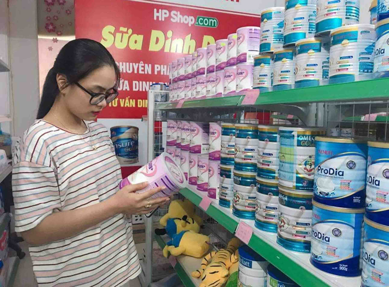 Nhập khẩu sữa ngoại tăng mạnh trong nửa đầu năm. 73346451-1426228007535486-240186051639902208-n-1573457029801.jpg