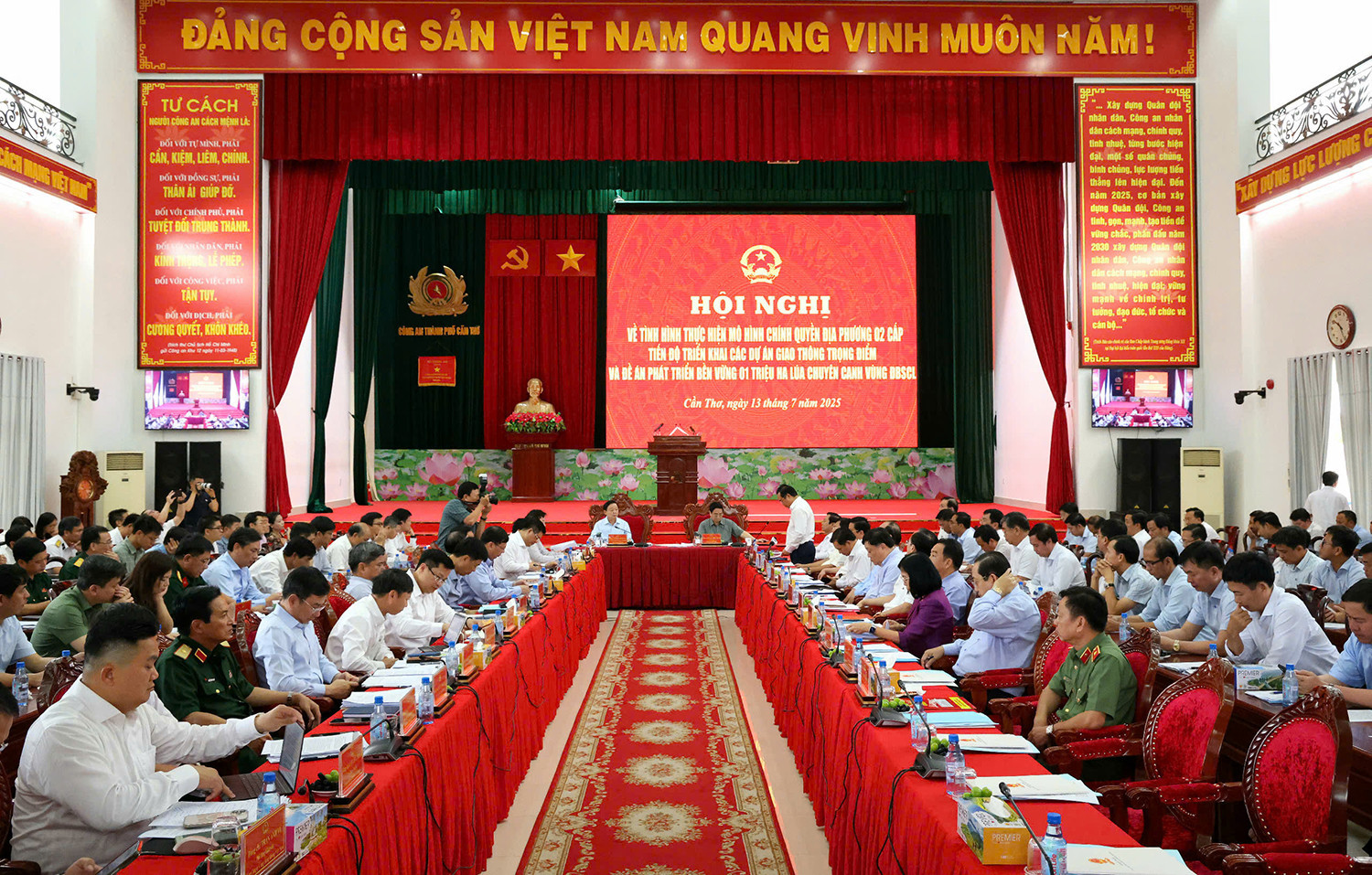 Toàn cảnh HN.jpg