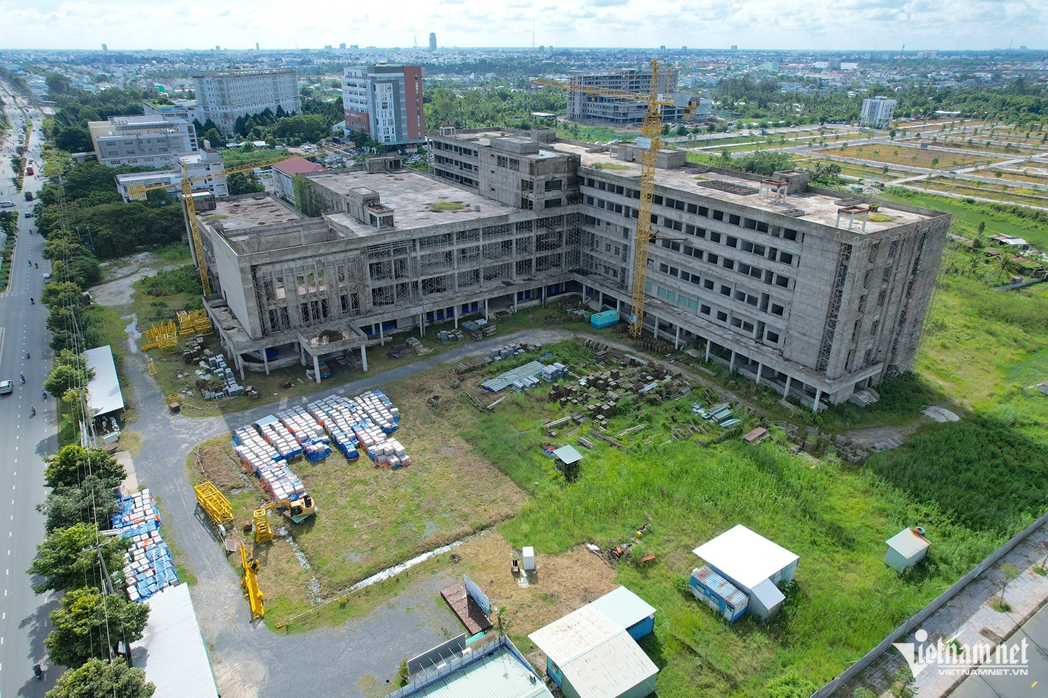 W-bv ung buou CT.jpg