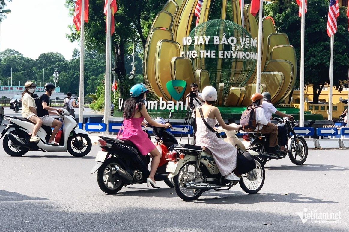 W-Xe may Ha Noi.jpg