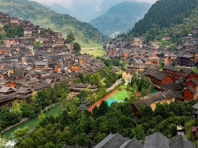 Tỉnh miền núi nghèo của Trung Quốc bất ngờ trở thành ngôi sao tăng trưởng mới, GDP vượt một loạt nước EU - ảnh 1