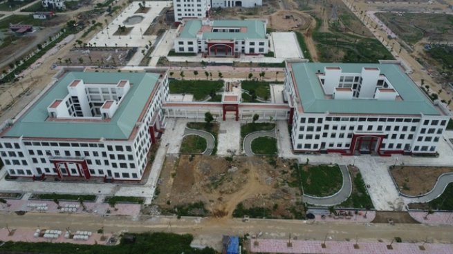 Trường đại học nghìn tỷ bỏ hoang gần 2 thập kỷ sắp đi vào hoạt động- Ảnh 1. Trường đại học nghìn tỷ bỏ hoang gần 2 thập kỷ sắp đi vào hoạt động- Ảnh 1.