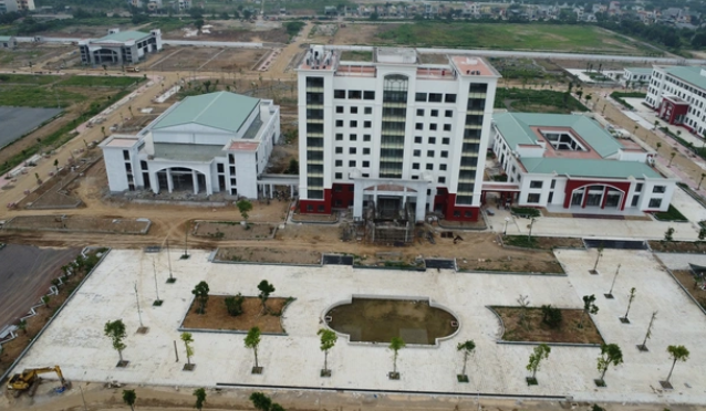 Trường đại học nghìn tỷ bỏ hoang gần 2 thập kỷ sắp đi vào hoạt động- Ảnh 2. Trường đại học nghìn tỷ bỏ hoang gần 2 thập kỷ sắp đi vào hoạt động- Ảnh 2.