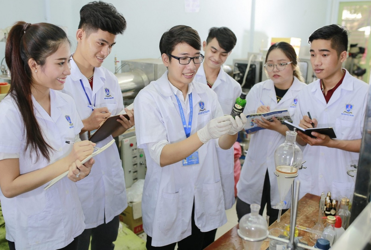 Ngành học đóng vai trò ‘trụ cột thầm lặng’, điểm chuẩn từ 17 điểm: Tốt nghiệp lương khởi điểm 20 triệu/tháng