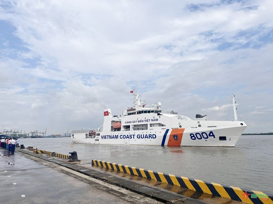 Tàu hiện đại của Cảnh sát biển Việt Nam sẽ tham gia diễu binh trên biển dịp Quốc khánh 2/9: Dài hơn 90m, có sân đỗ cho máy bay trực thăng - ảnh 4
