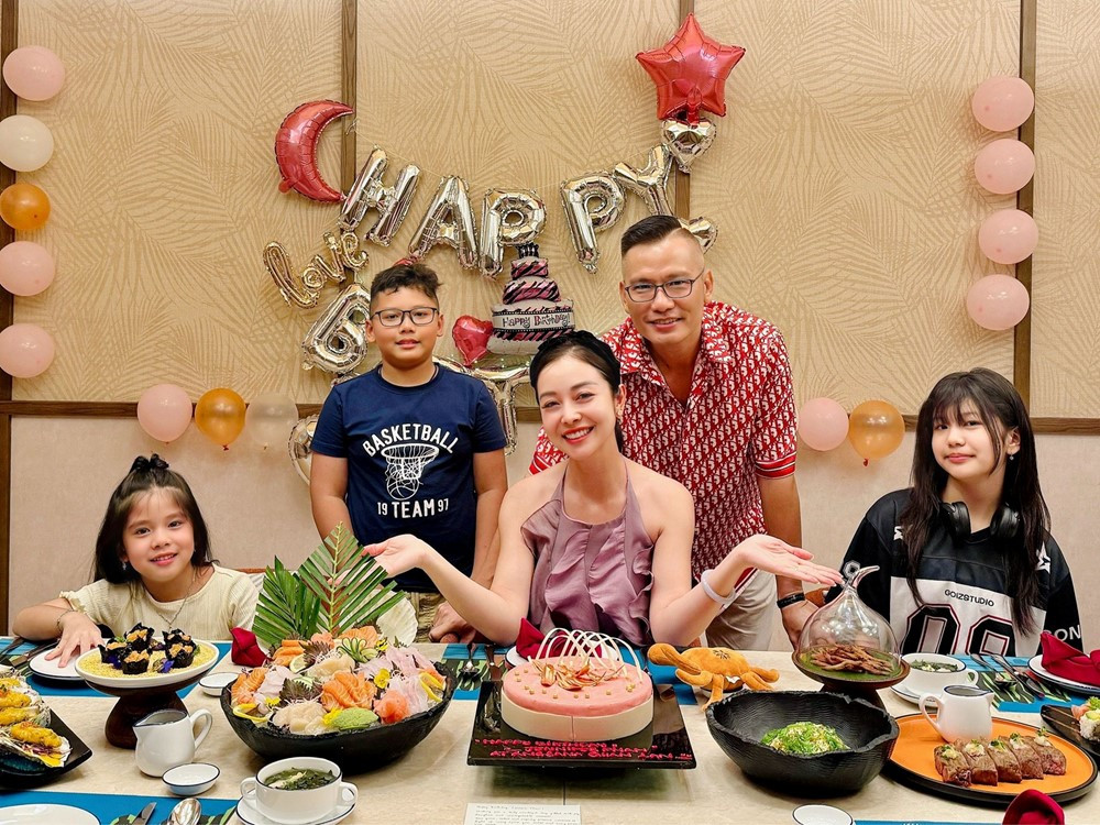 Hoa hậu là cháu dâu Chủ tịch Tập đoàn nghìn tỷ, 40 tuổi sinh 4 con vẫn đẹp mướt mắt, được chồng doanh nhân yêu chiều - ảnh 5