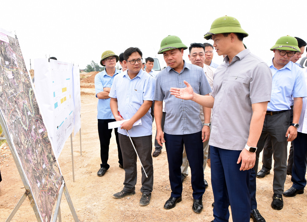 Hình ảnh tại buổi kiểm tra. Nguồn ảnh: Báo Bắc Ninh Hình ảnh tại buổi kiểm tra. Nguồn ảnh: Báo Bắc Ninh