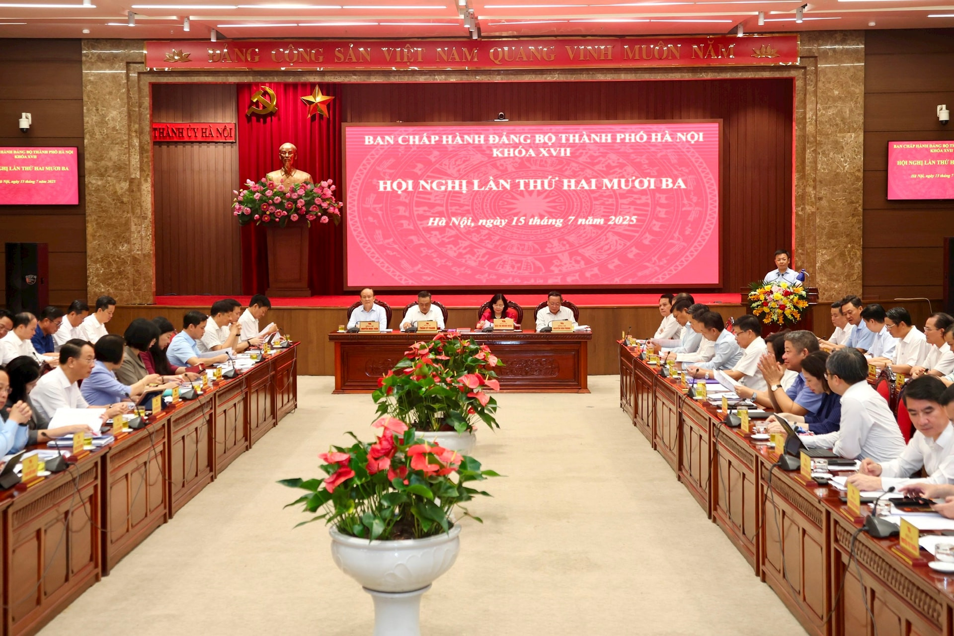 Hình ảnh tại hội nghị. Nguồn ảnh: Hanoimoi.vn Hình ảnh tại hội nghị. Nguồn ảnh: Hanoimoi.vn