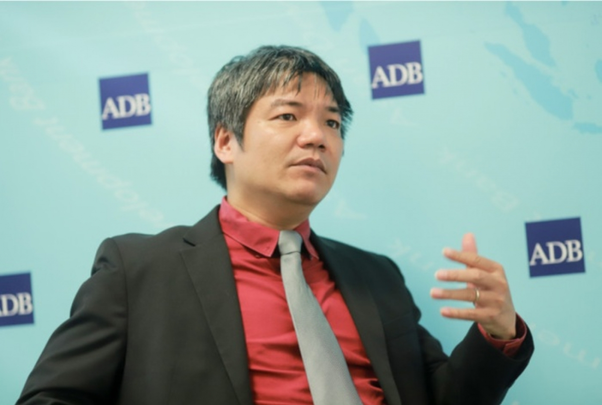 Kinh tế trưởng ADB: Việt Nam sẽ đạt mốc thu nhập 17.000 USD/người nếu dám đầu tư mạnh mẽ vào đổi mới sáng tạo