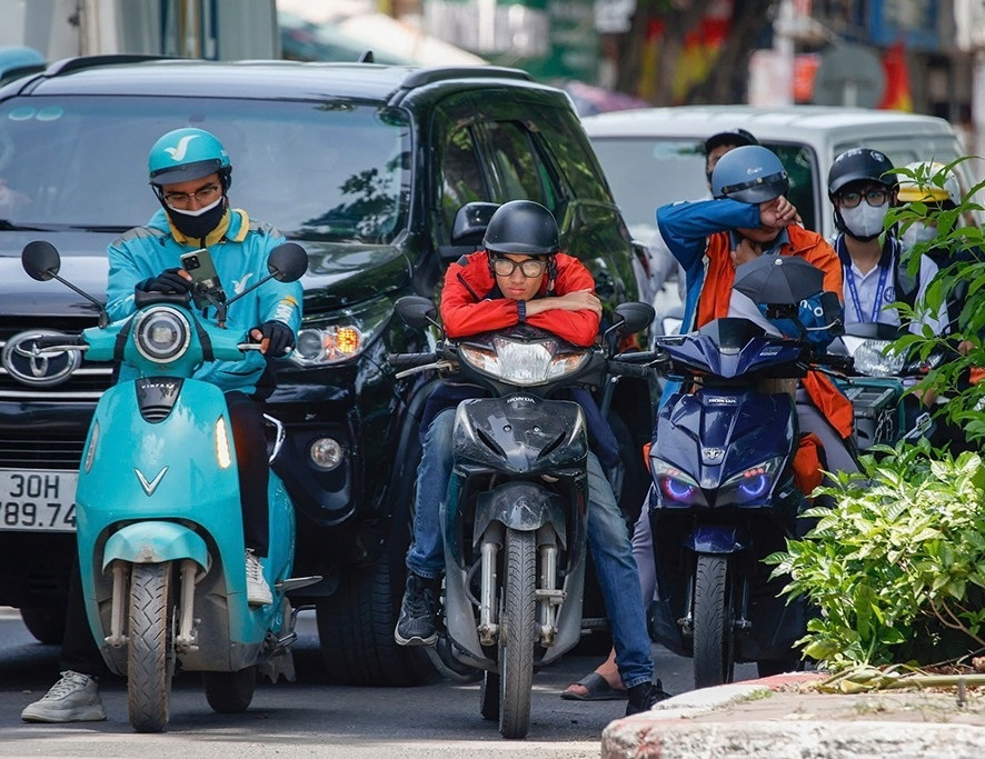 Sẽ cấm xe xăng trong vành đai 1 Hà Nội từ tháng 7/2026, phía Hiệp hội Xăng dầu chính thức lên tiếng