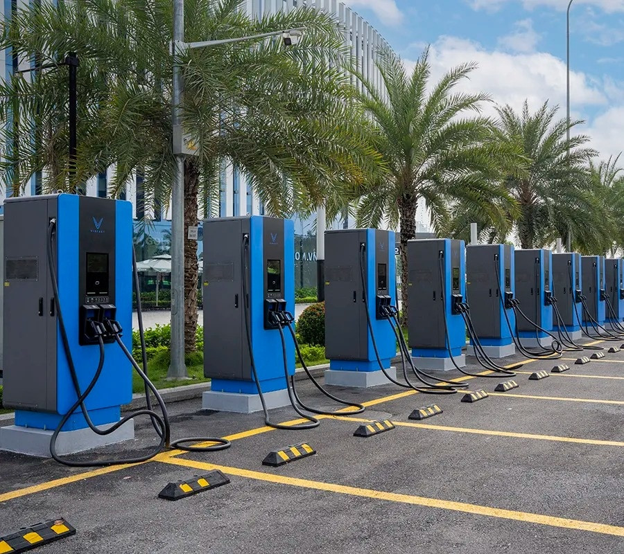3 phương án phát triển trạm sạc xe điện gắn liền bãi đỗ xe vừa được Bộ Xây dựng đề xuất