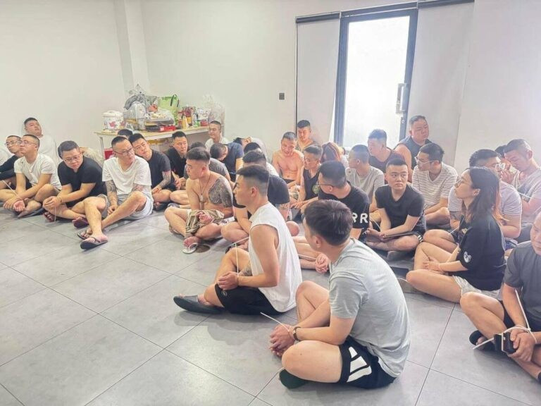 Nhiều người nước ngoài bị bắt trong chiến dịch truy quét của Campuchia. (Ảnh: Khmer Times) lua-dao.jpg