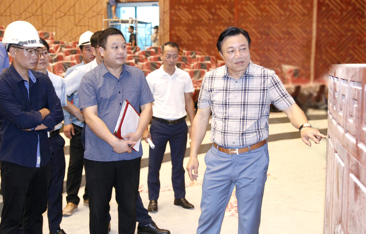 Chỉ hơn 1 tháng nữa, địa phương giáp nhiều tỉnh thành nhất Việt Nam sẽ khánh thành nhà văn hóa nghệ thuật quy mô 1.000 chỗ ngồi- Ảnh 2.