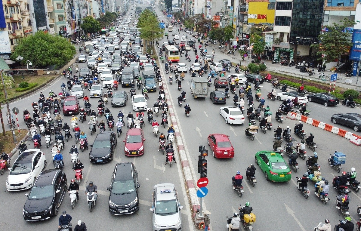 Hệ thống điện tại các khu dân cư chưa đáp ứng yêu cầu nếu lắp thêm trạm sạc xe điện, Sở Xây dựng Hà Nội đề xuất gì?