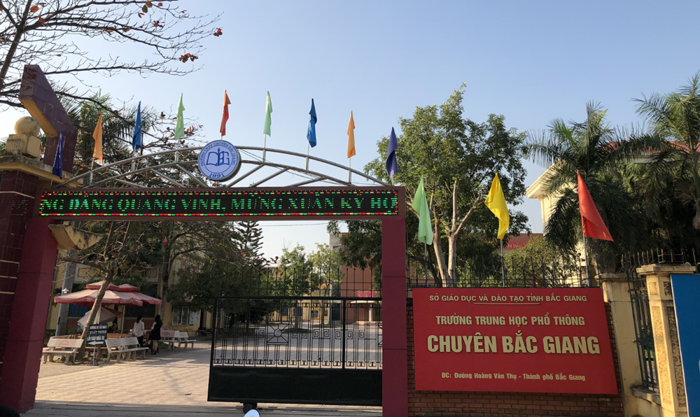 Chính thức: Không đổi tên 2 trường THPT chuyên nổi tiếng Việt Nam - ảnh 2