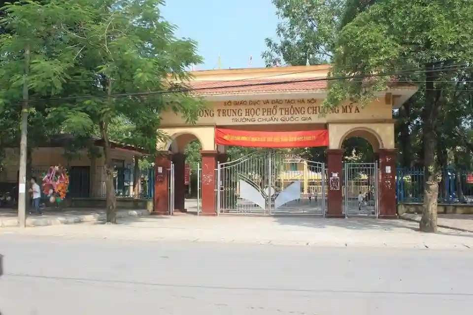 Trường làng 'gây sốt' với thủ khoa 3 điểm 10, lập cú đúp trong kỳ thi Đánh giá năng lực của ĐH Quốc gia Hà Nội - ảnh 2
