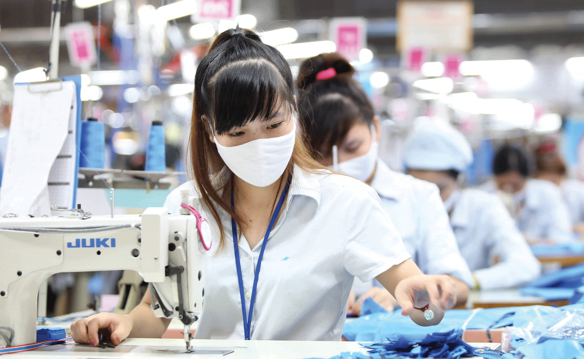 Lương tối thiểu vùng dự kiến sẽ tăng 7,2% (Ảnh minh họa) 187luong2.gif